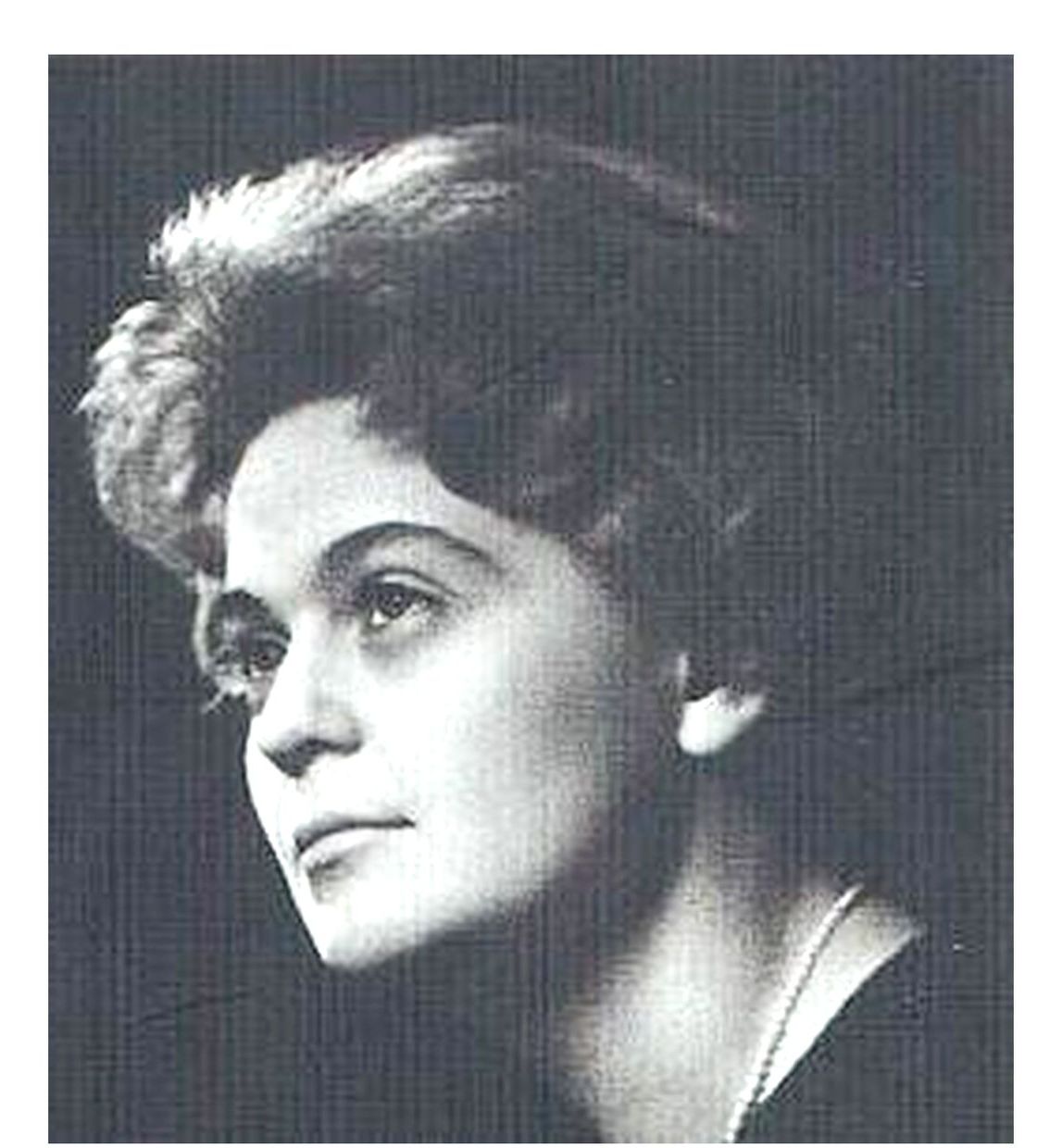 Ингрид Хёблер